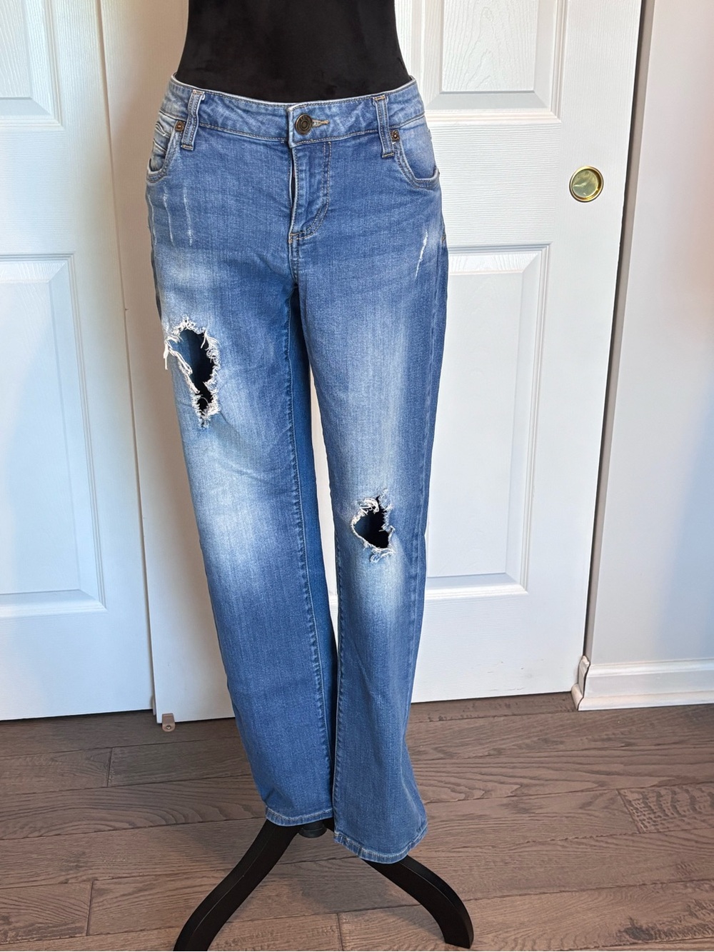 Kut from the Kloth Straight Leg Denim Blue Jeans Medium Wash Women’s Size 8